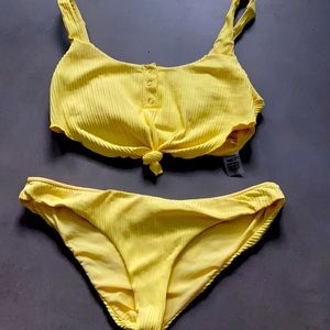 Beach Bunny Rib Tide Bikini- XL top, M Bottom